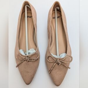 Avenue 9W Faux Suede Women's Flats Rhinestone Bow Nude Tan Shoes